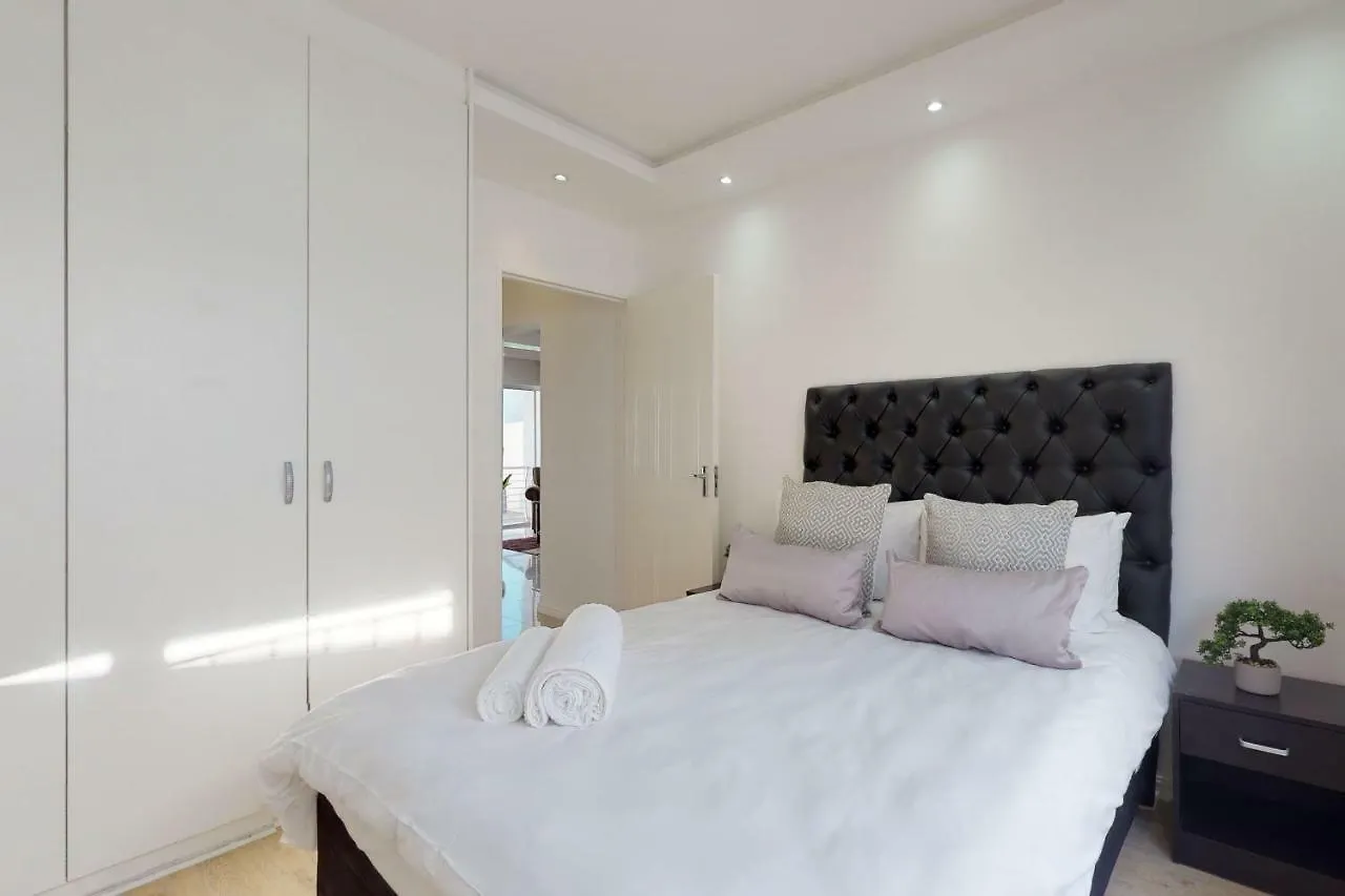 Knowles Big Bay Condo Κέιπ Τάουν 0*,
